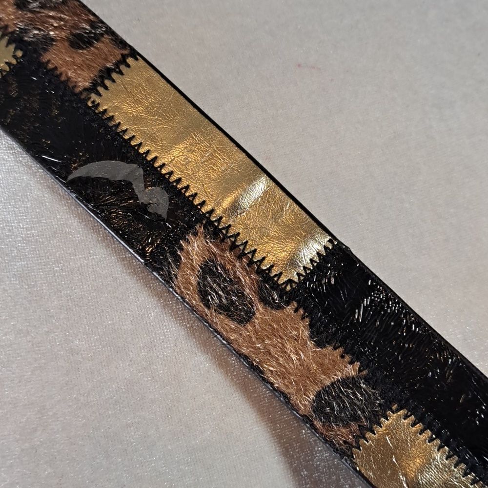 Guess Vintage Y2K Women’s Belt Reversible Gold Tone Buckle Black Animal Size 48” - Picture 3 of 12